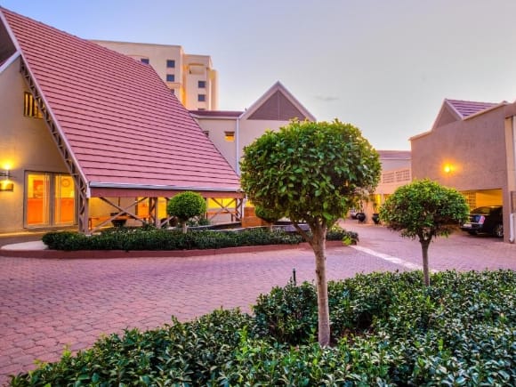 Courtyard Hotel Sandton